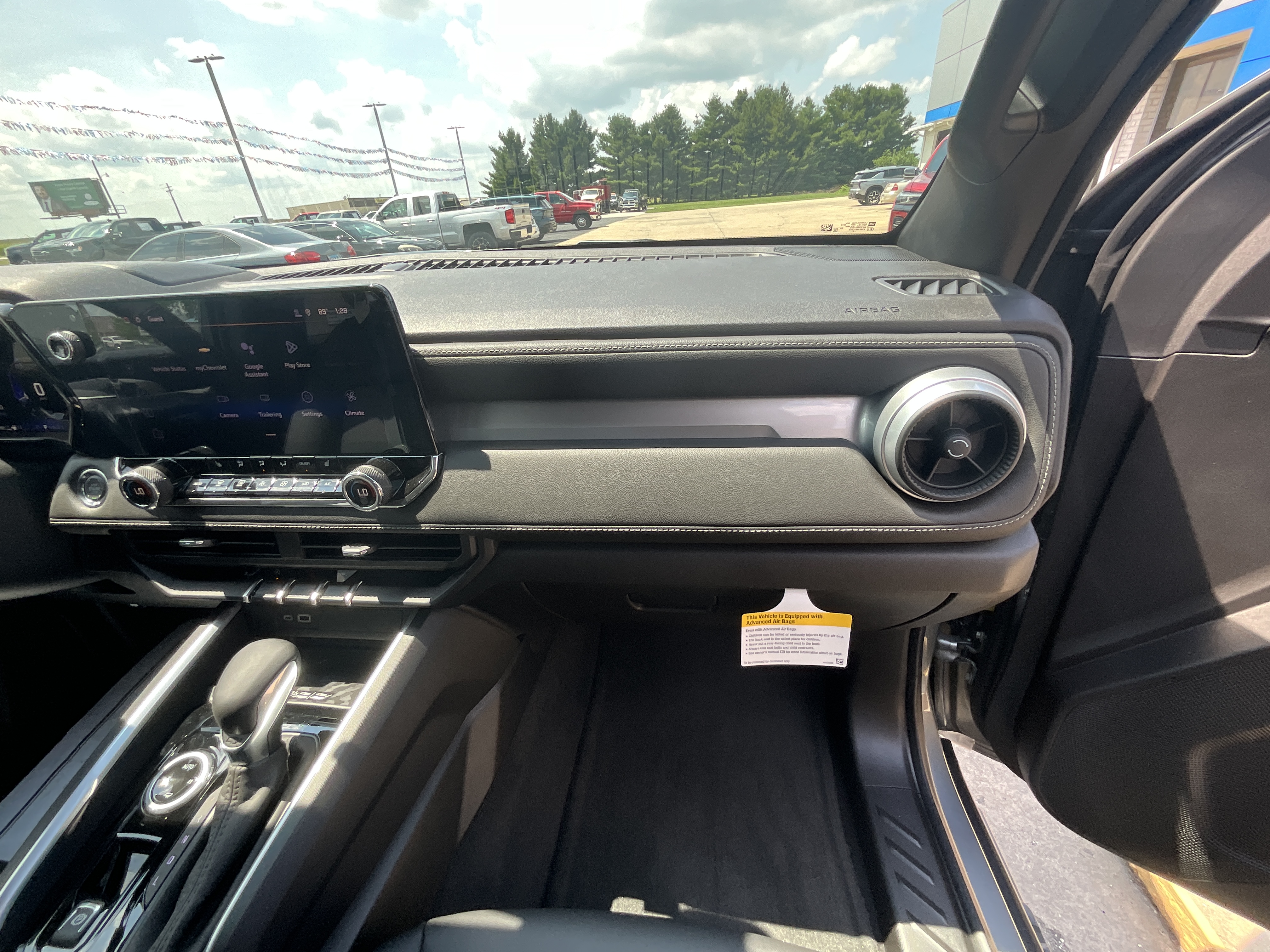 2026 Chevrolet Colorado LT - Photo 24
