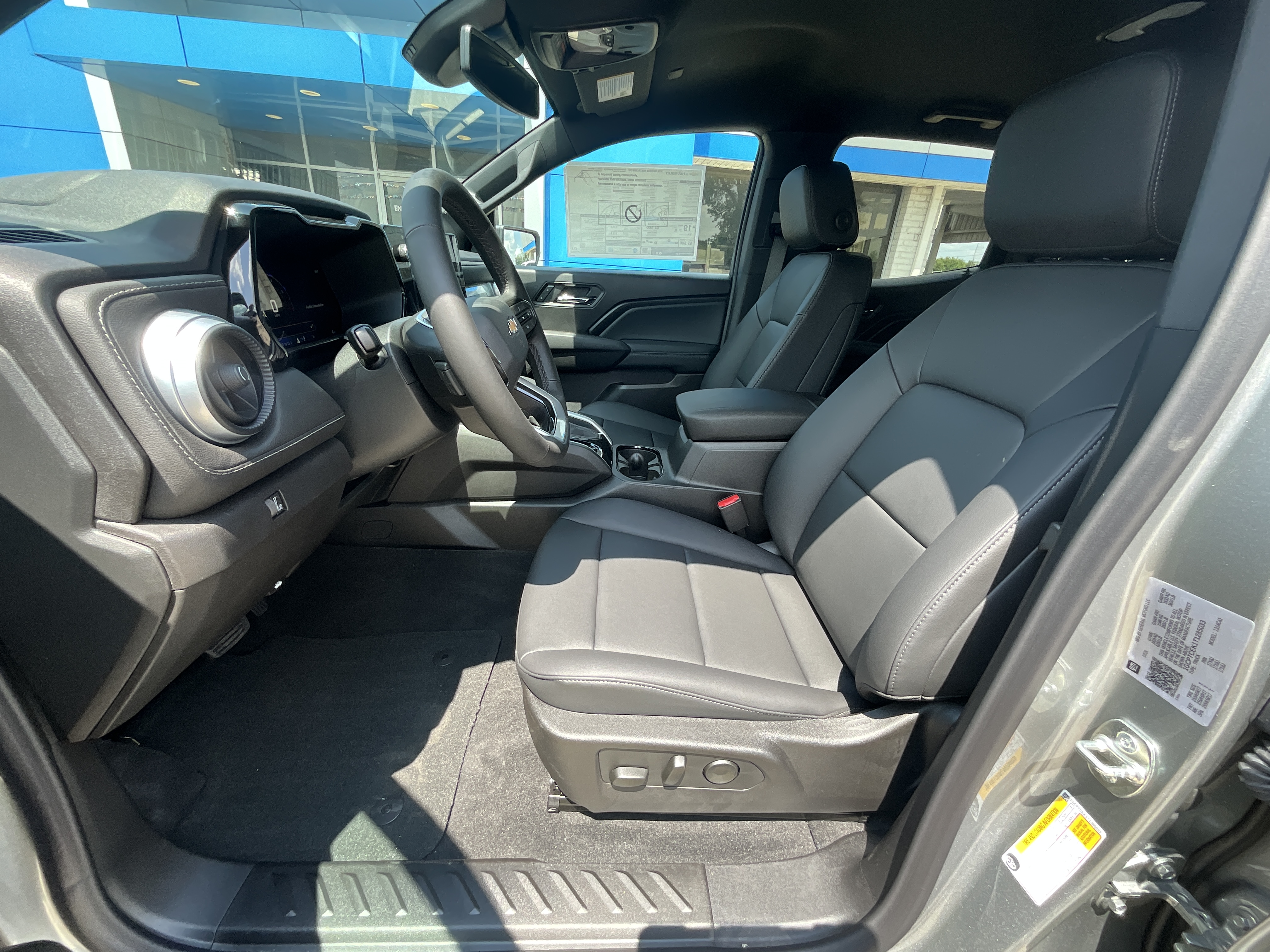2026 Chevrolet Colorado LT - Photo 9