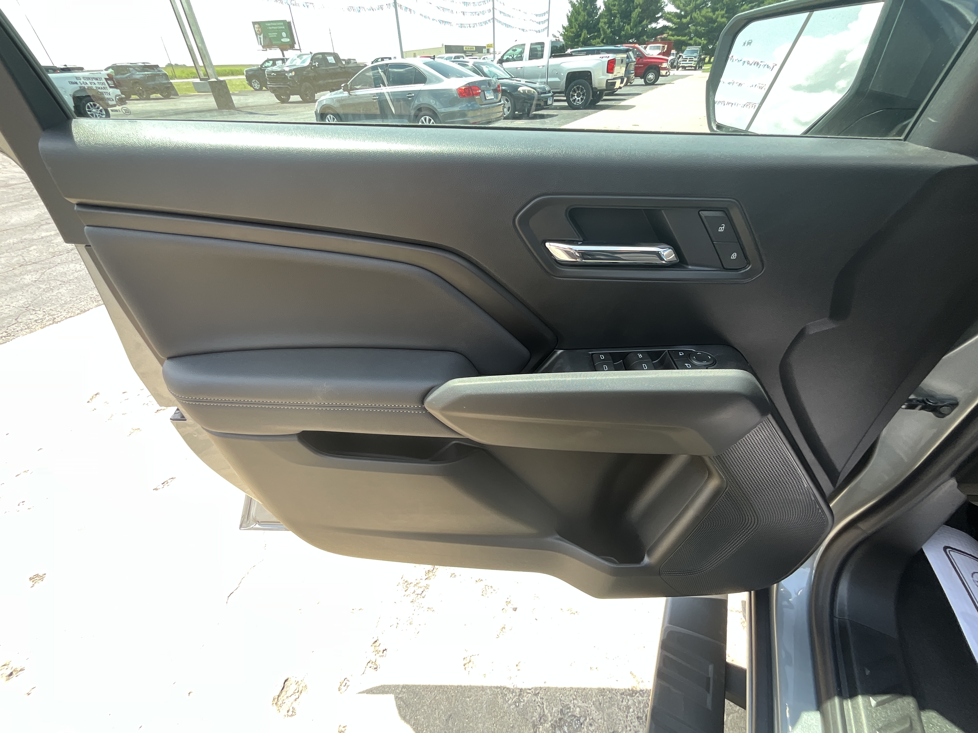 2026 Chevrolet Colorado LT - Photo 18