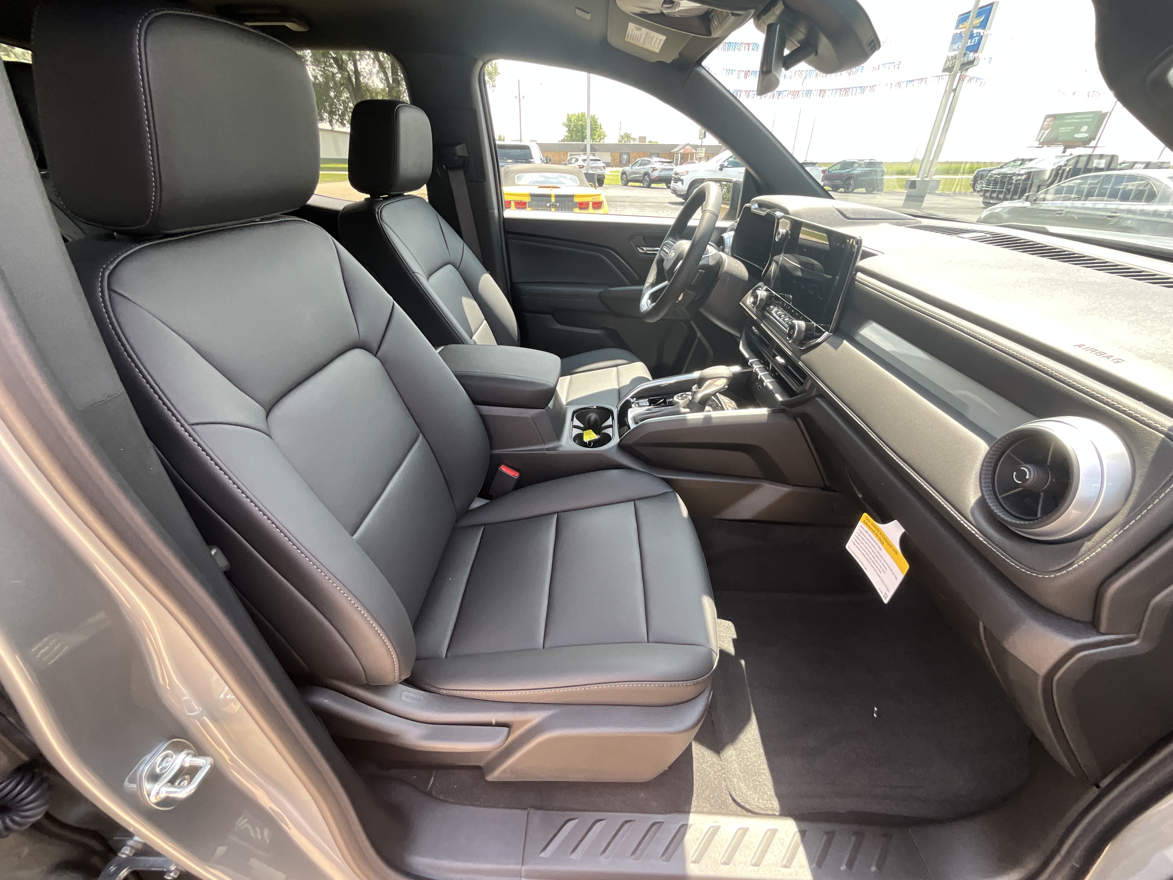 2026 Chevrolet Colorado LT - Photo 23