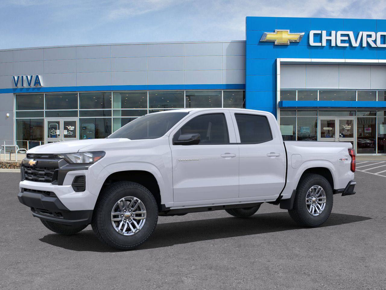 2025 Chevrolet Colorado Work Truck LT photo 2