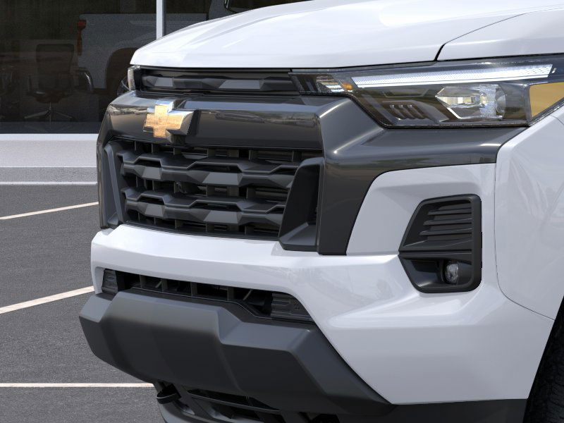 2024 Chevrolet Colorado LT photo 13