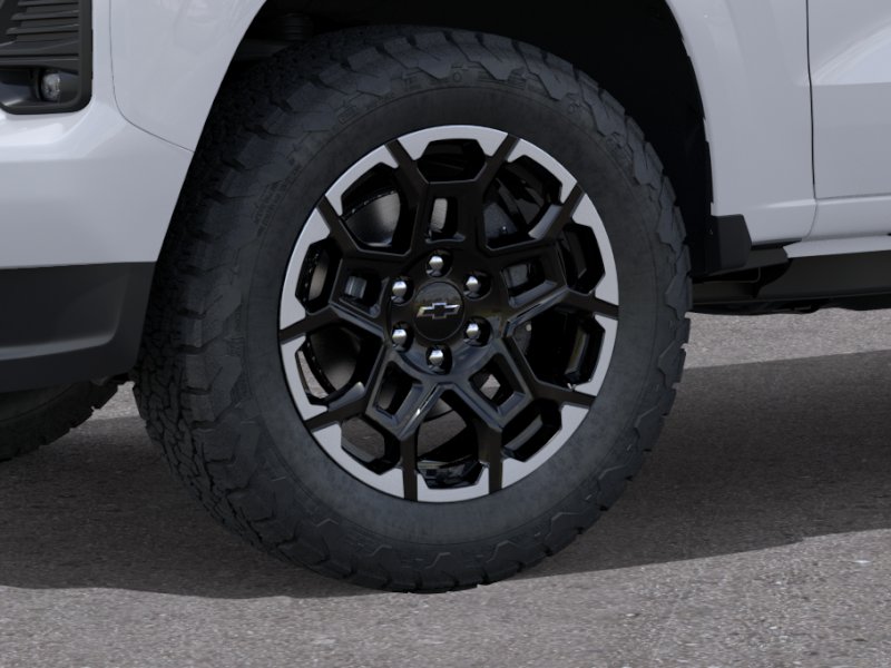 New 2026 Summit White Chevrolet Z71 image 9
