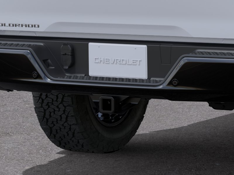 New 2026 Summit White Chevrolet Z71 image 14