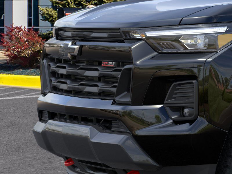 2025 Chevrolet Colorado Z71 photo 13