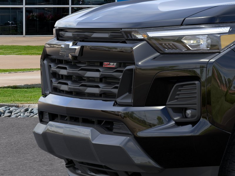 New 2026 Black Chevrolet Z71 image 37