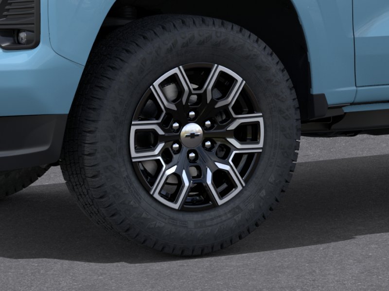 New 2026 Snowdrift Metallic Chevrolet Z71 image 9
