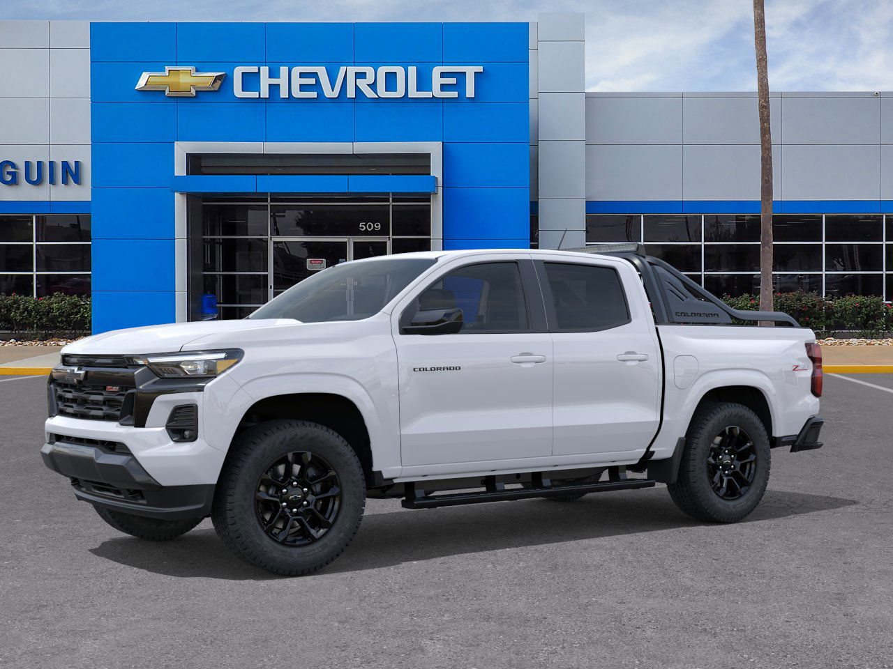 2025 Chevrolet Colorado Z71 - Photo 2