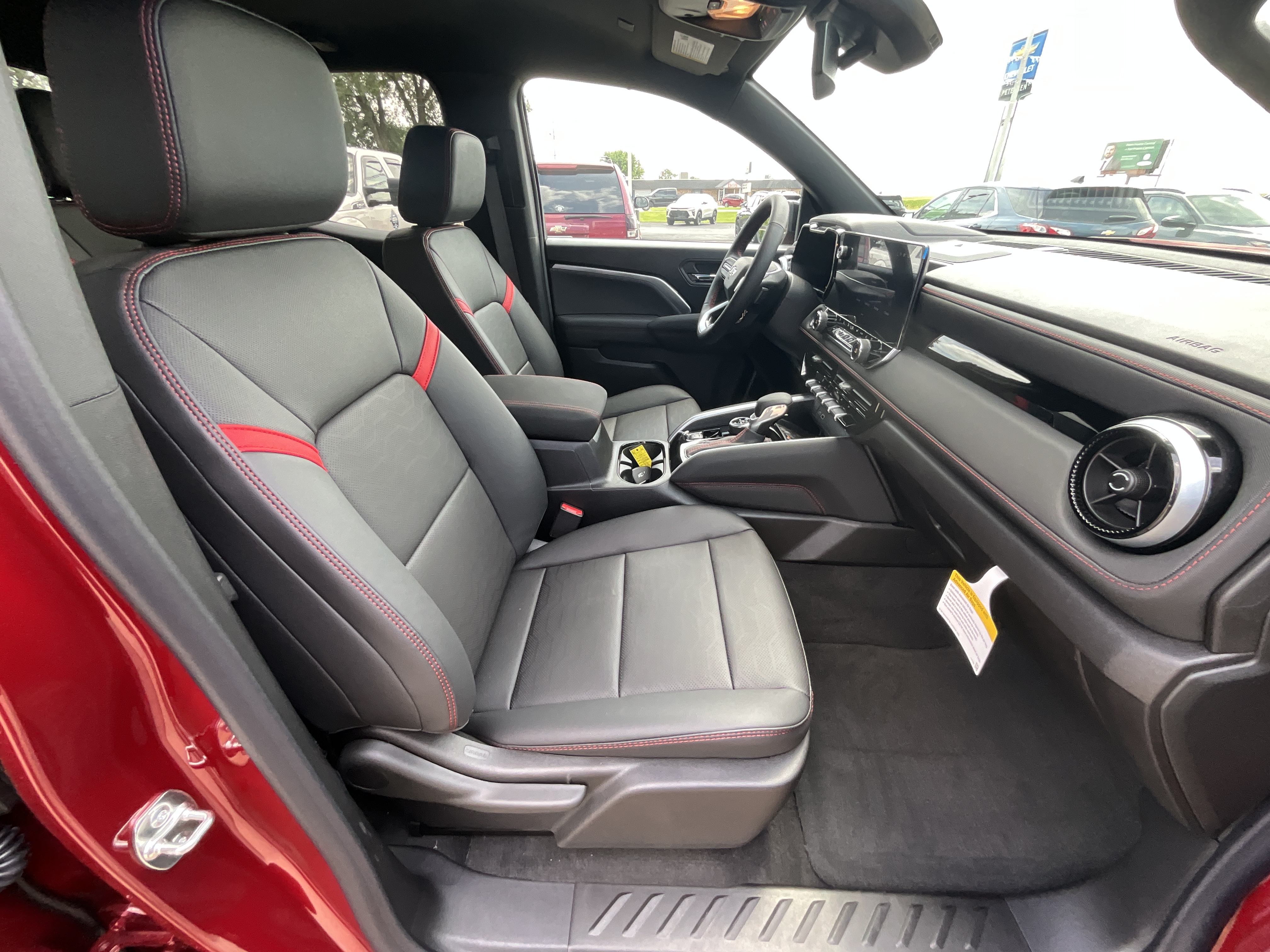 2026 Chevrolet Colorado Z71 - Photo 19