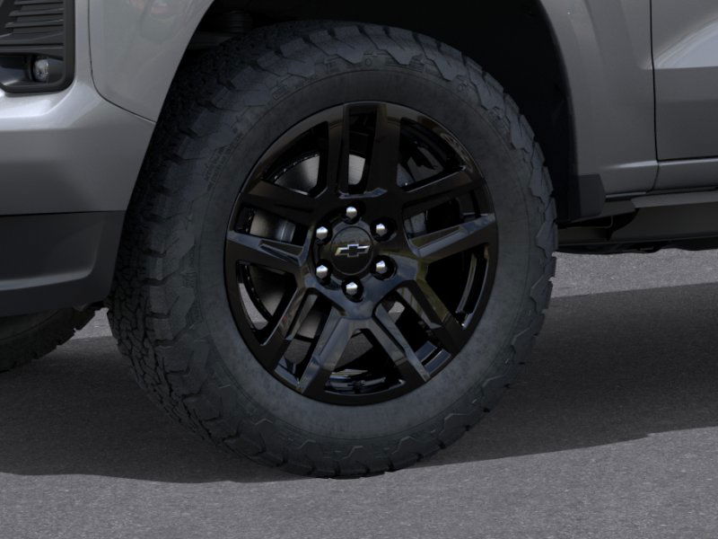 2025 Chevrolet Colorado Z71 photo 2