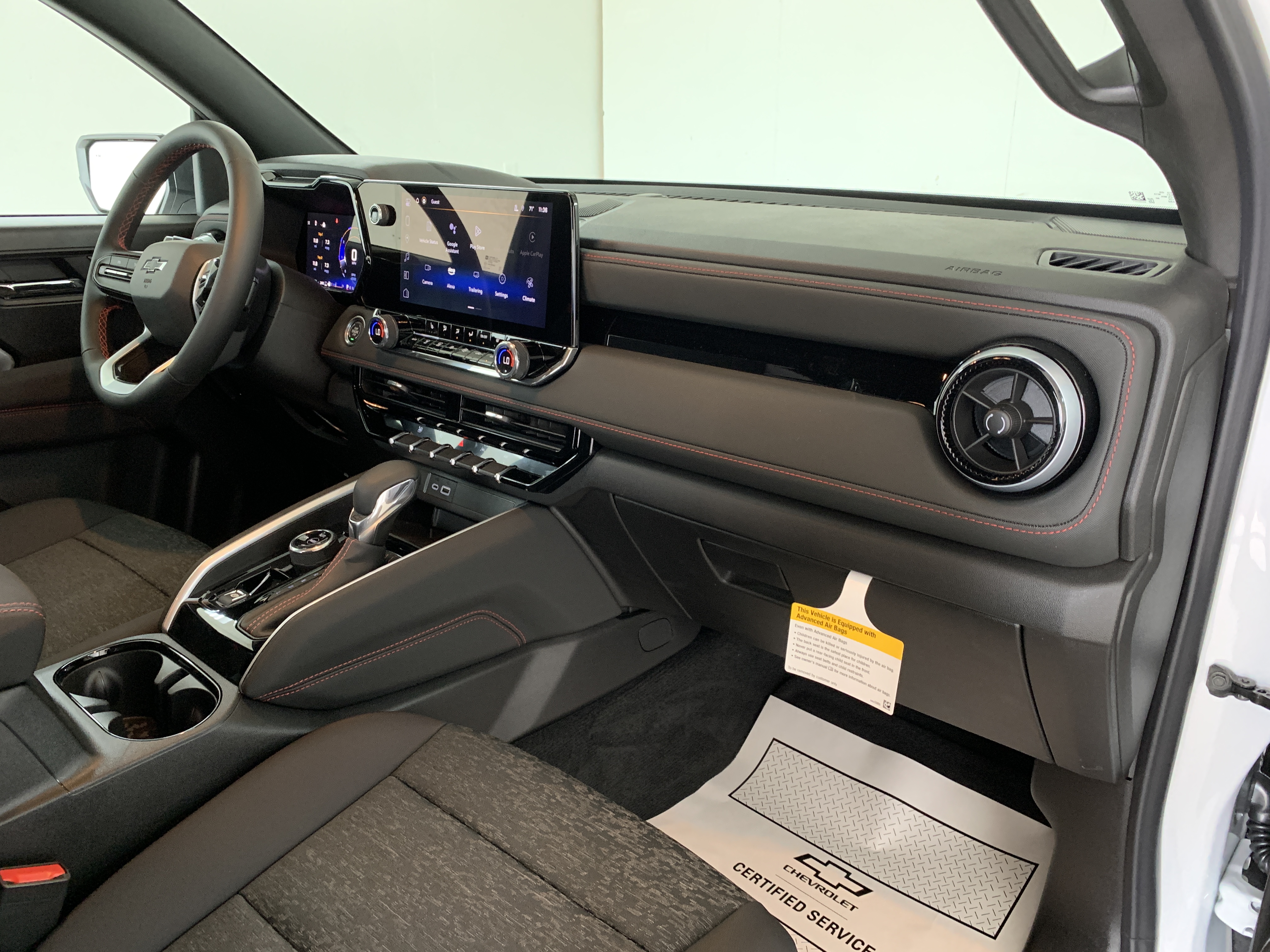 2025 Chevrolet Colorado Z71 - Photo 32