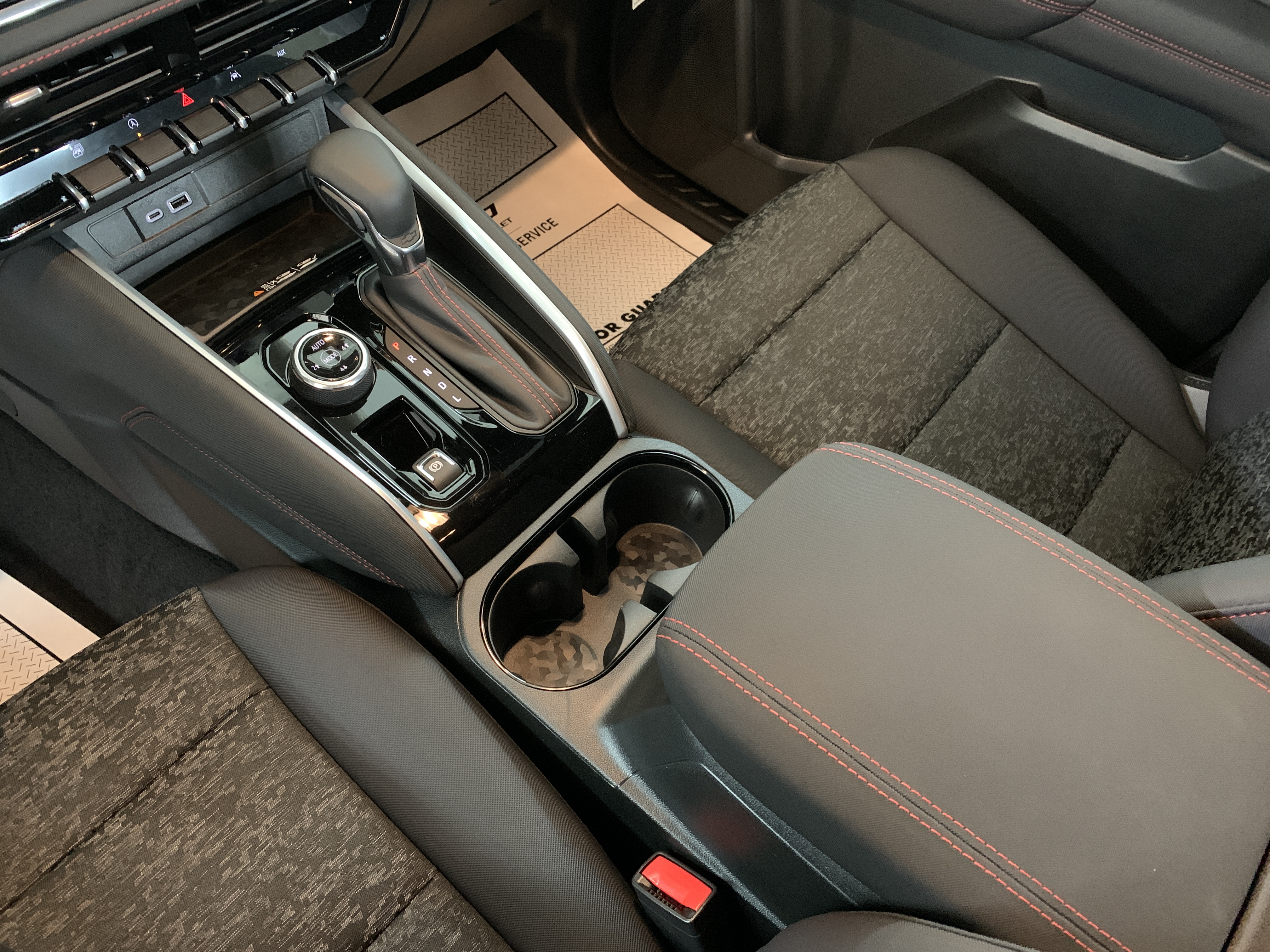 2025 Chevrolet Colorado Z71 - Photo 29