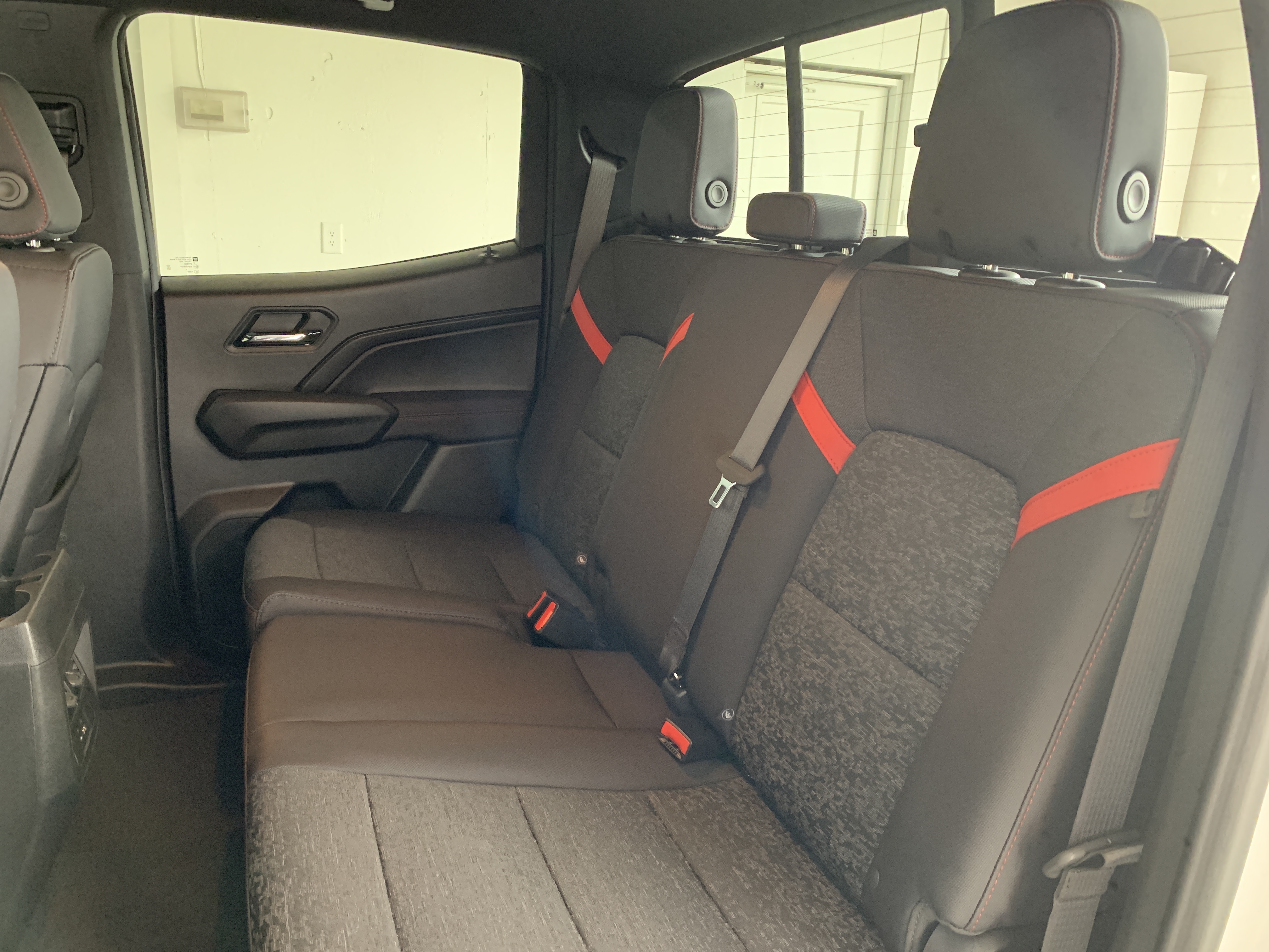 2025 Chevrolet Colorado Z71 - Photo 41