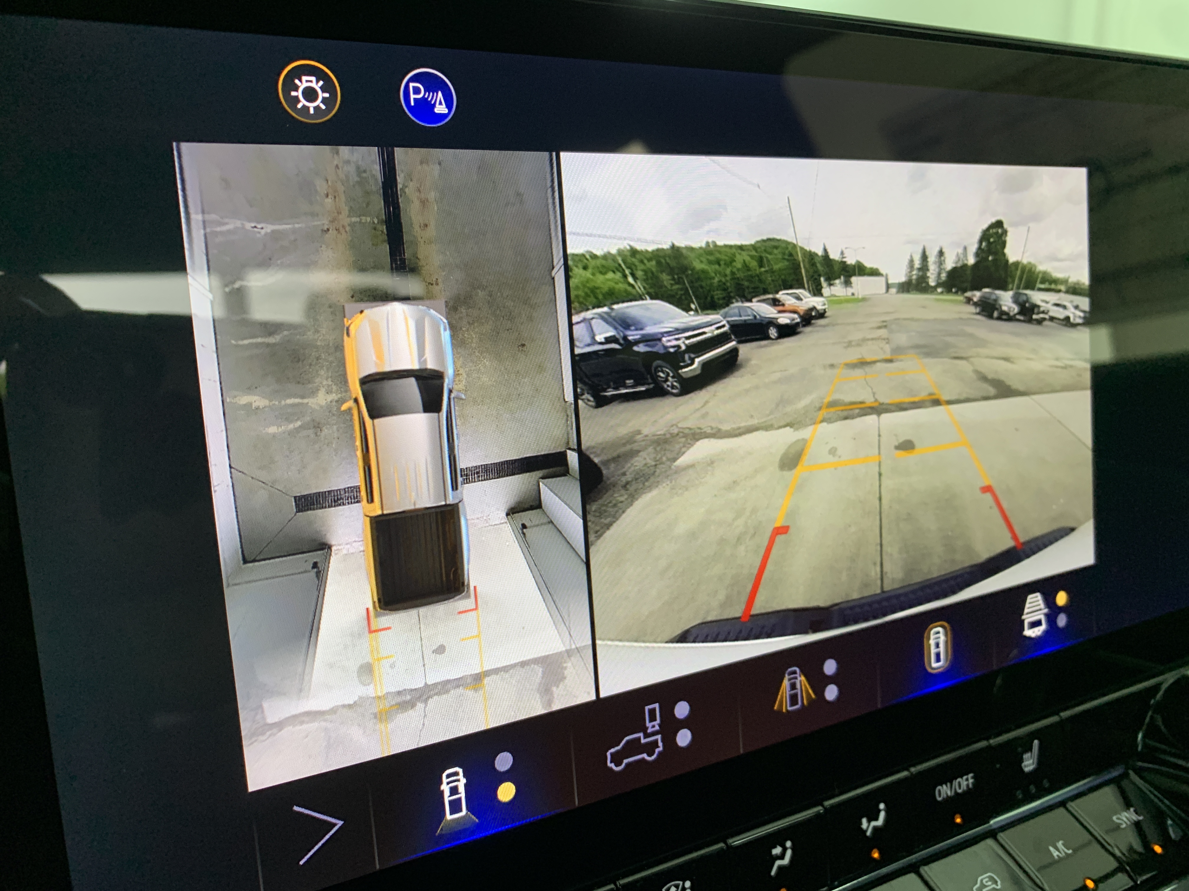 2025 Chevrolet Colorado Z71 - Photo 28