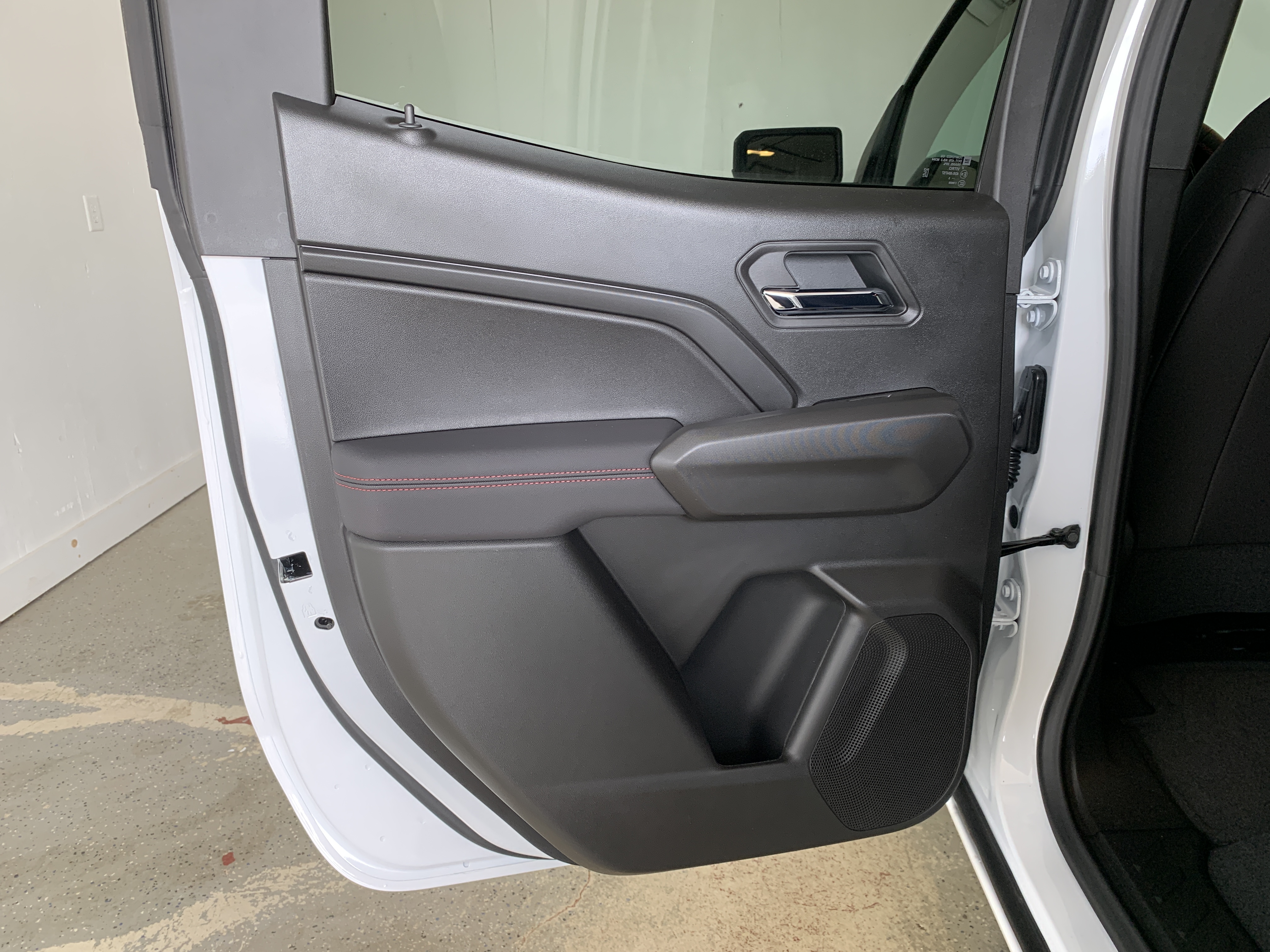 2025 Chevrolet Colorado Z71 - Photo 42