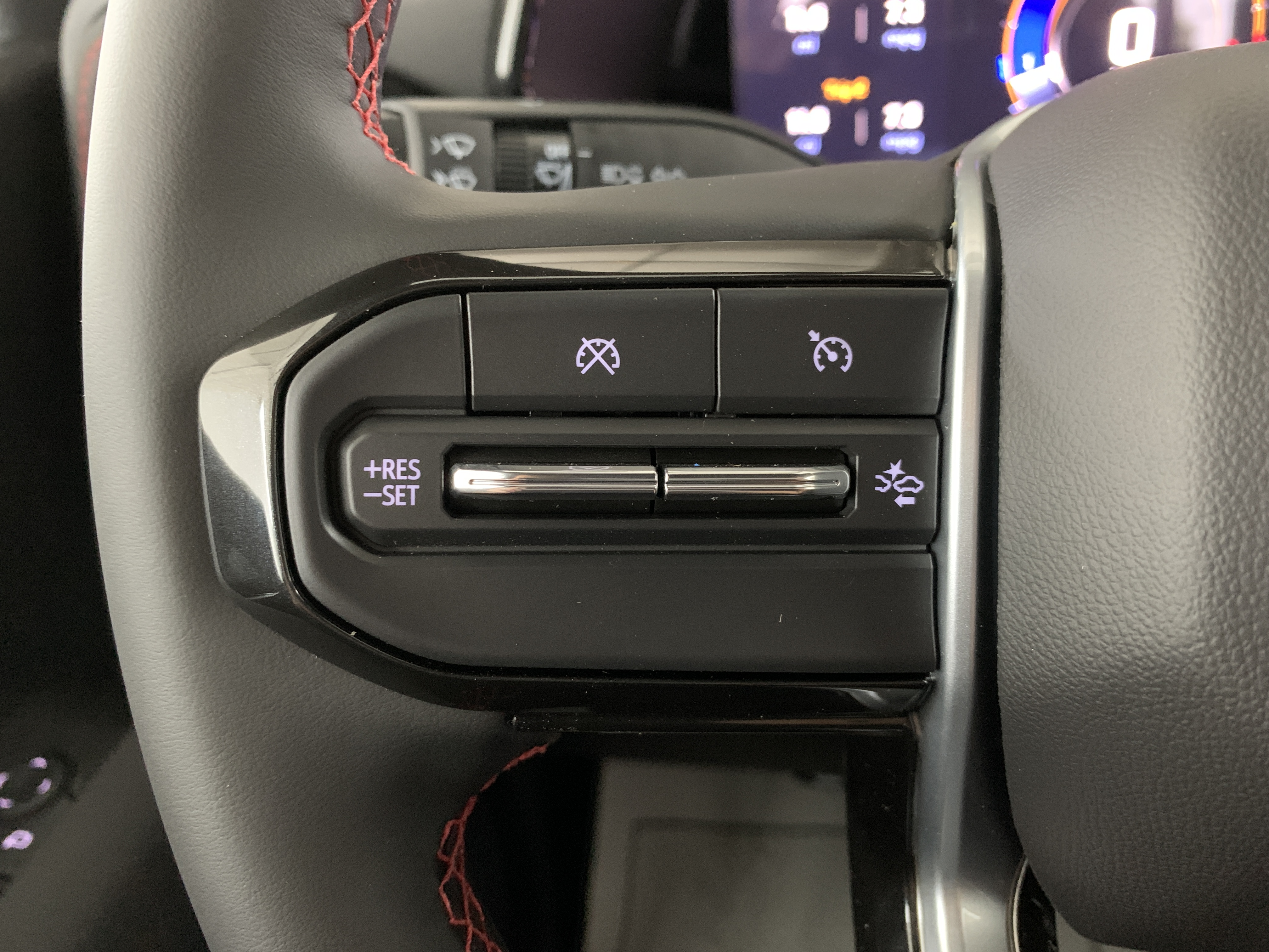 2025 Chevrolet Colorado Z71 - Photo 24