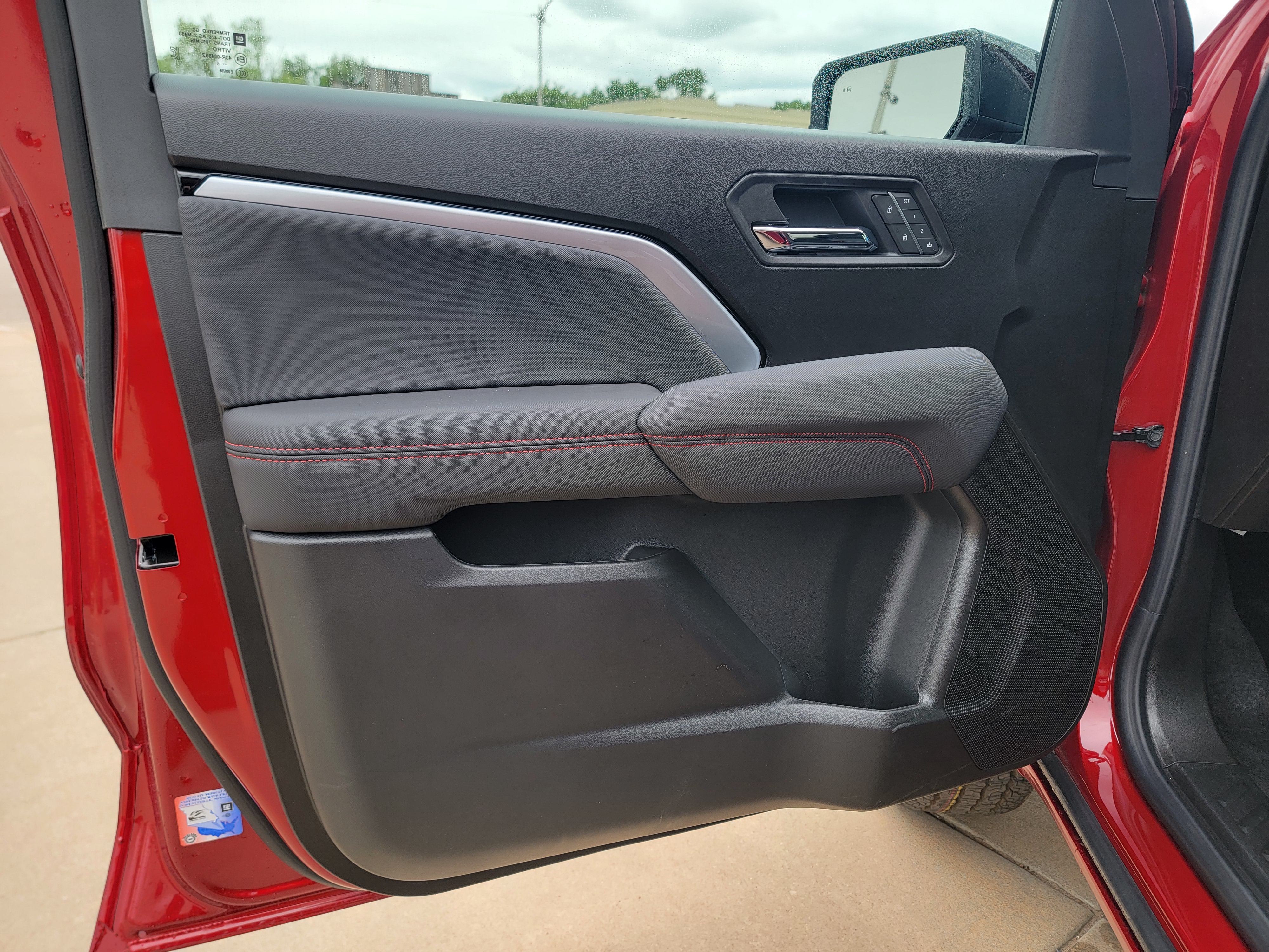New 2026 Radiant Red Tintcoat Chevrolet Z71 image 12