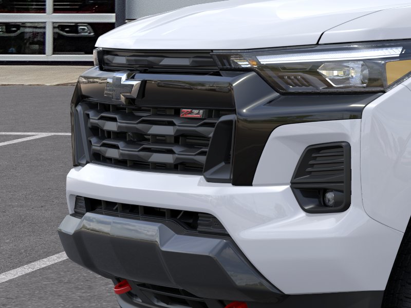 New 2026 Summit White Chevrolet Z71 image 13