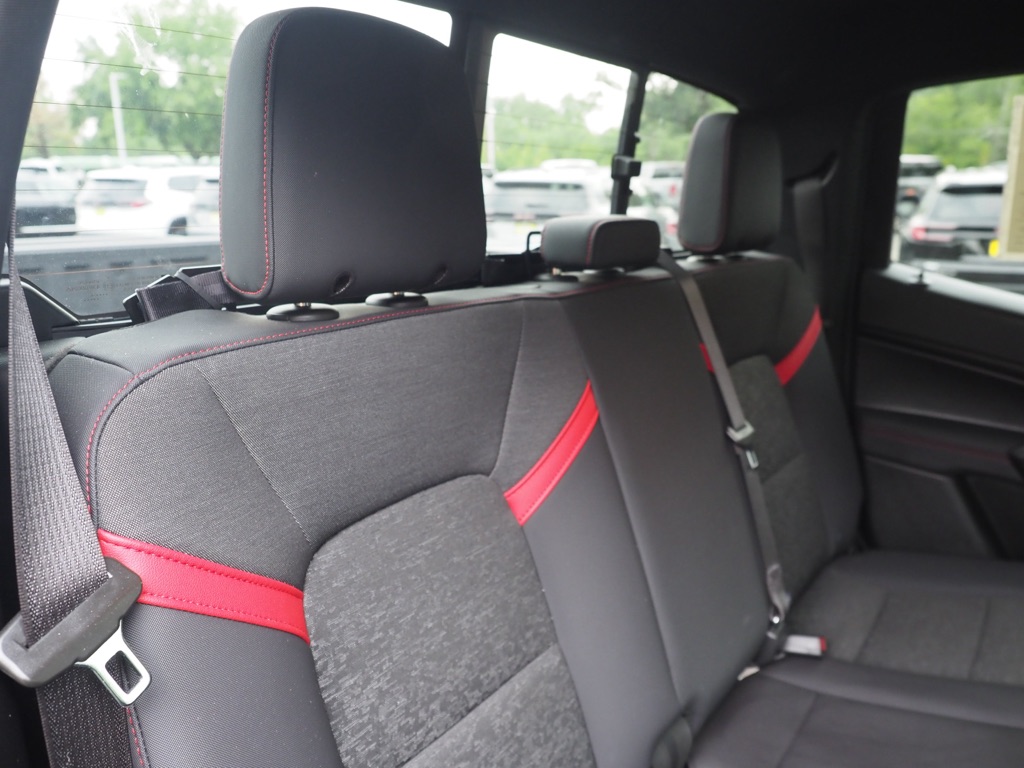 2024 Chevrolet Colorado Z71 - Photo 28