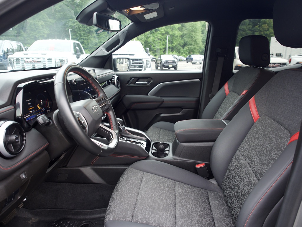 2024 Chevrolet Colorado Z71 - Photo 15