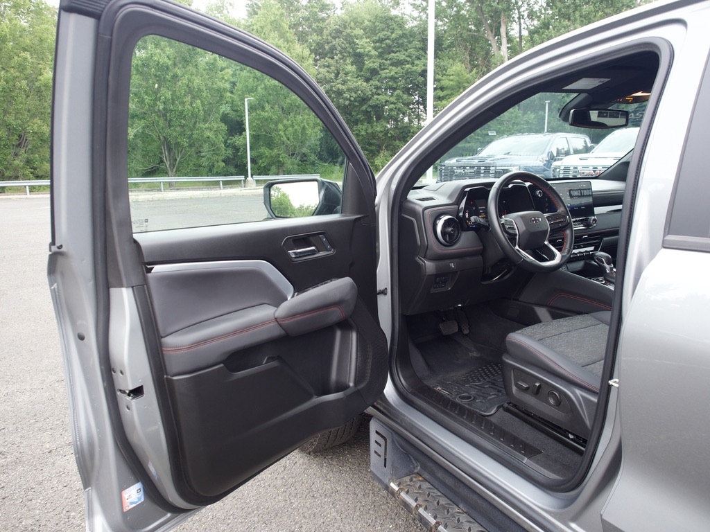 2024 Chevrolet Colorado Z71 - Photo 14