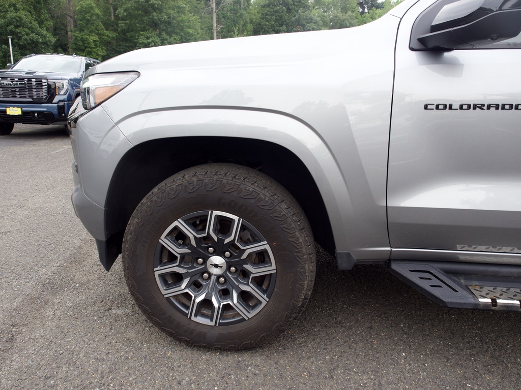 2024 Chevrolet Colorado Z71 - Photo 10