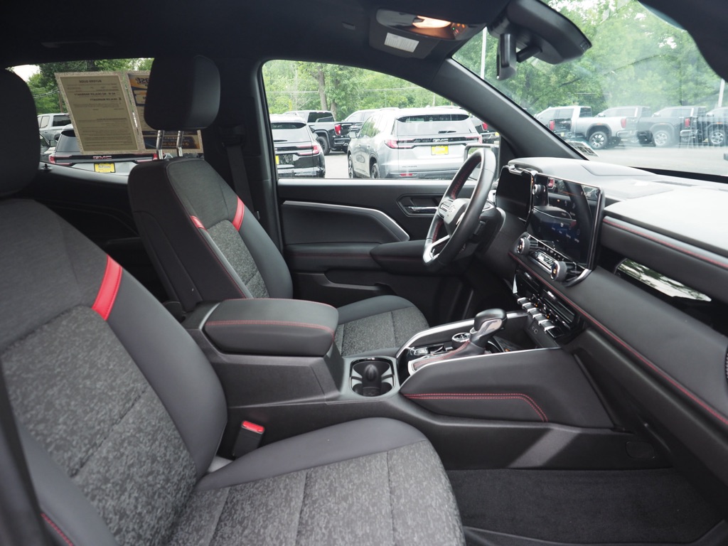 2024 Chevrolet Colorado Z71 - Photo 31