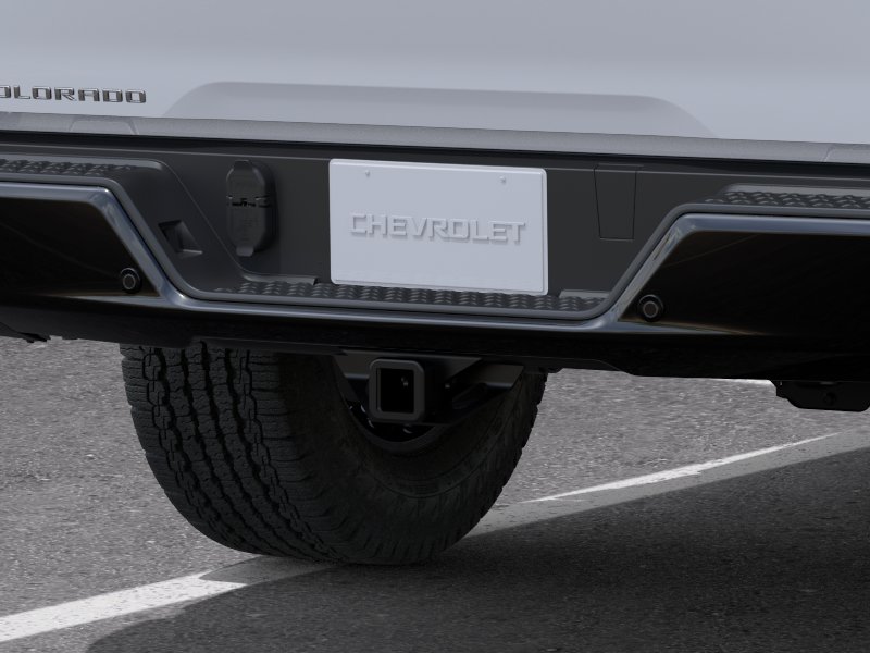 New 2026 Summit White Chevrolet Z71 image 60