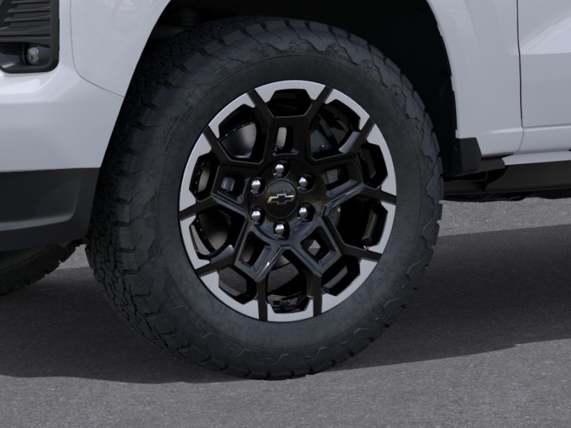 New 2026 Summit White Chevrolet Z71 image 33