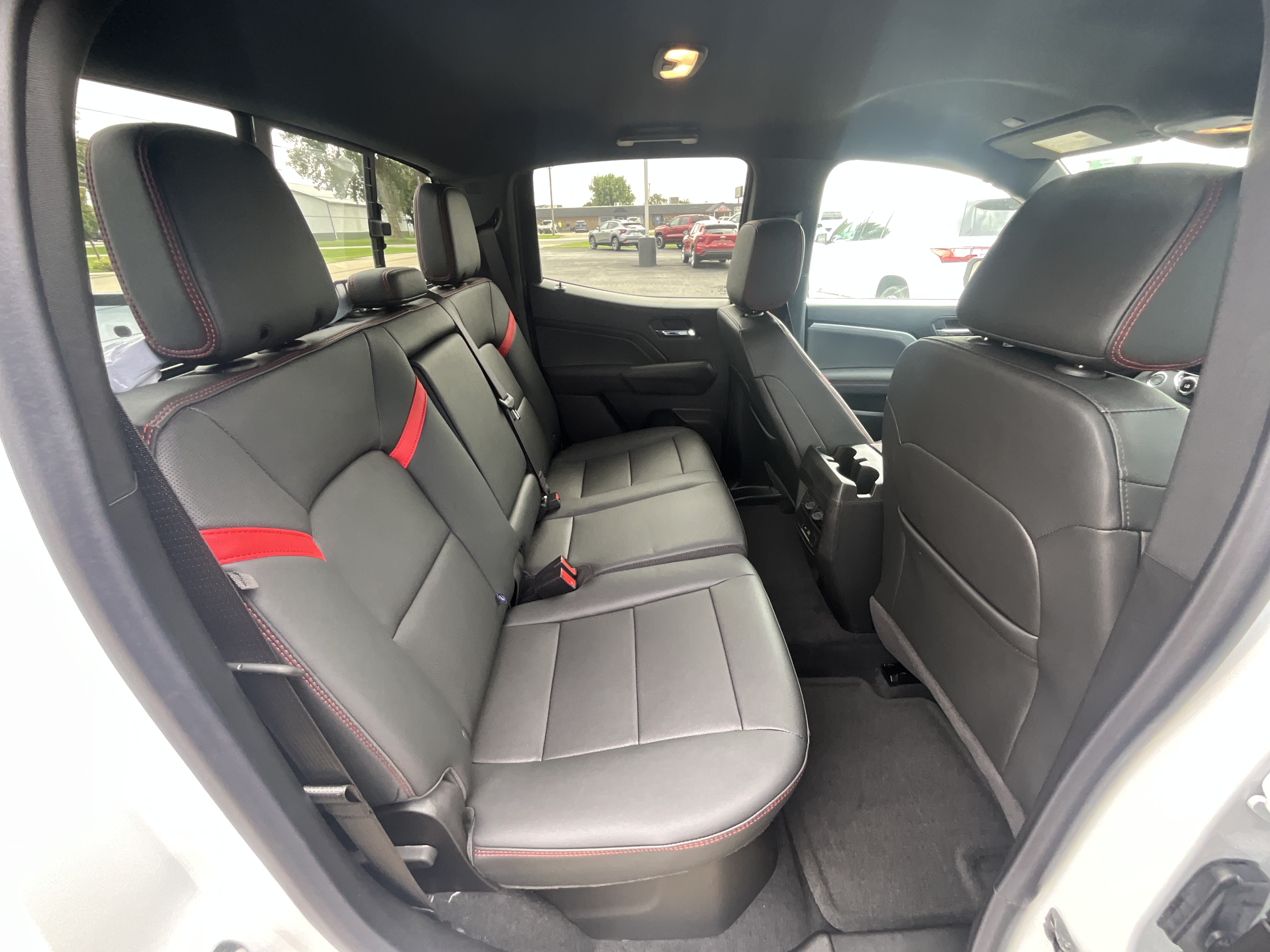 2026 Chevrolet Colorado Z71 - Photo 21