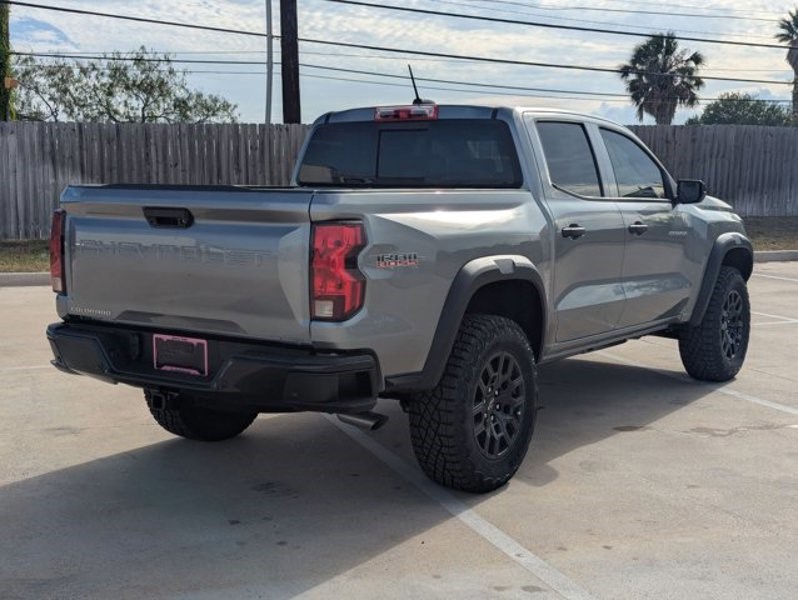 2026 Chevrolet Colorado Trail Boss photo 4