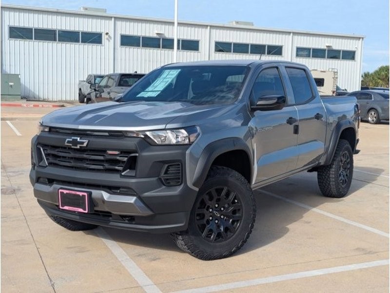 2026 Chevrolet Colorado Trail Boss photo 3