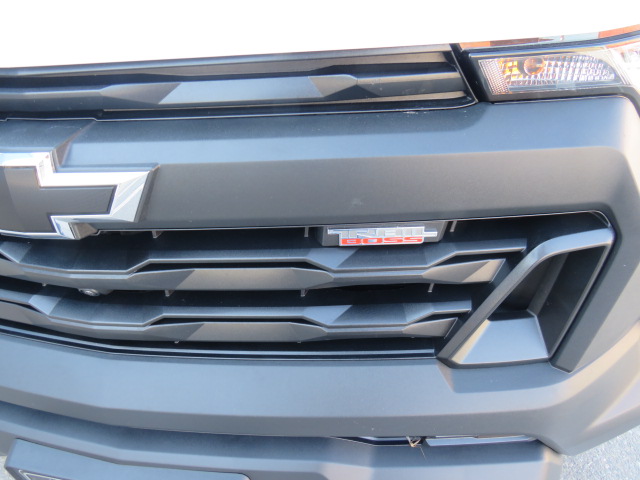 Used 2024 Summit White Chevrolet Trail Boss image 11
