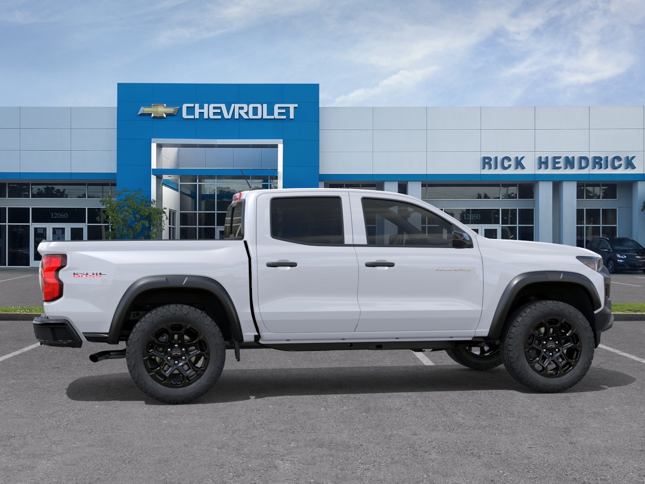 New 2026 Summit White Chevrolet Trail Boss image 31