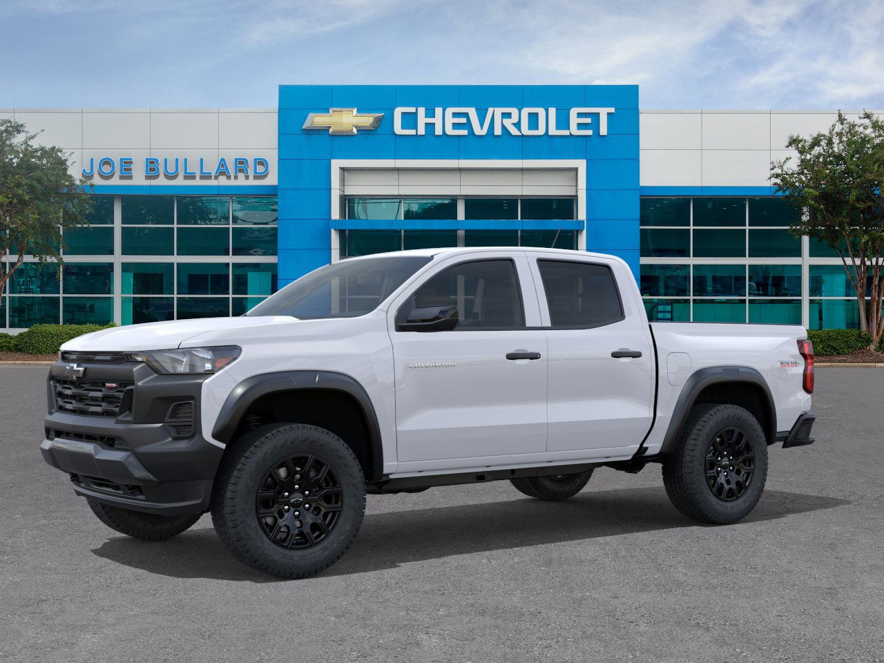 2026 Chevrolet Colorado Trail Boss photo 2