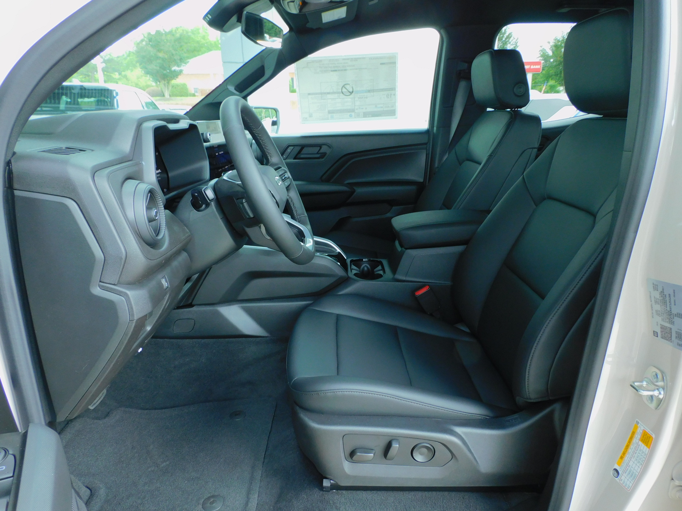 2026 Chevrolet Colorado Trail Boss - Photo 15