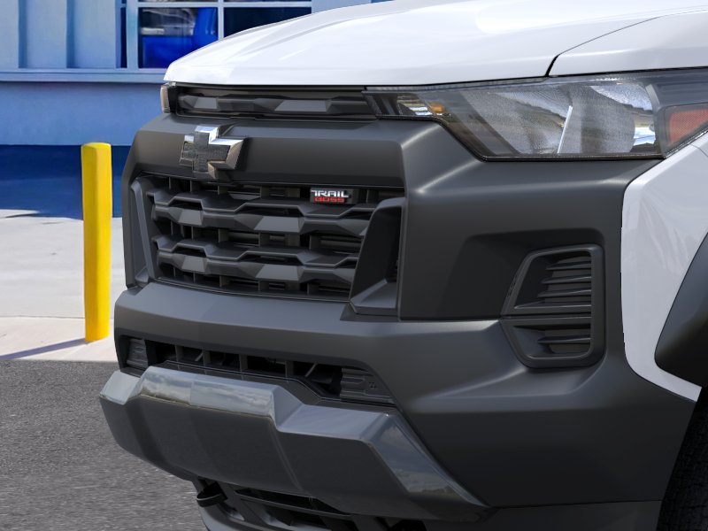 New 2026 Summit White Chevrolet Trail Boss image 13