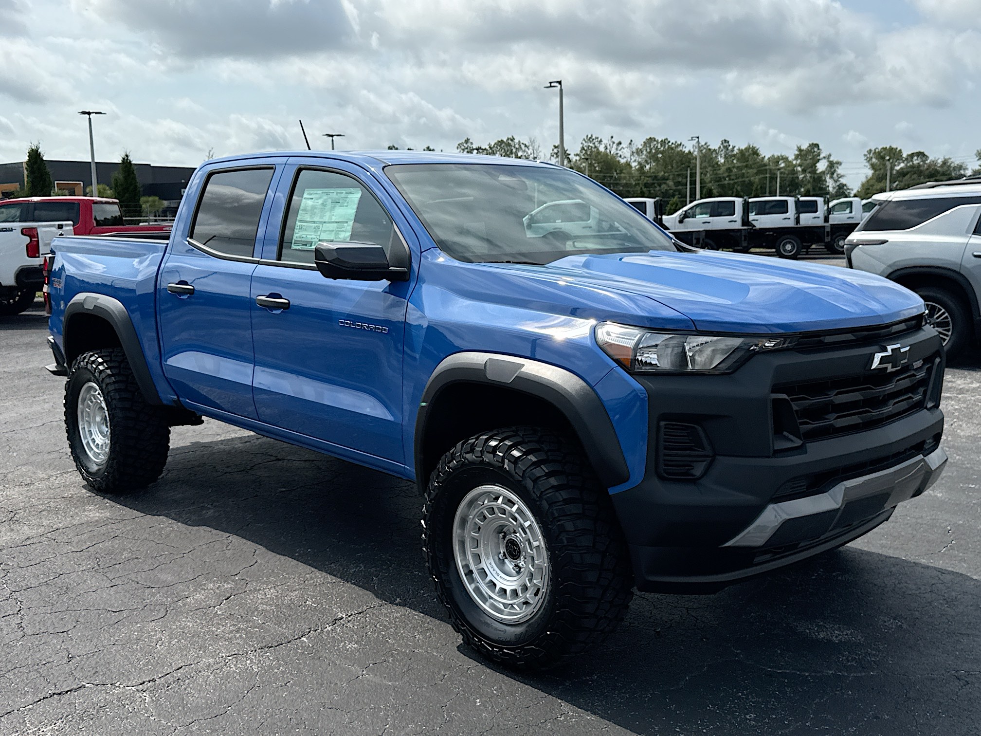 2025 Chevrolet Colorado Trail Boss - Photo 29