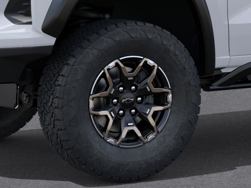 New 2026 Summit White Chevrolet ZR2 image 41