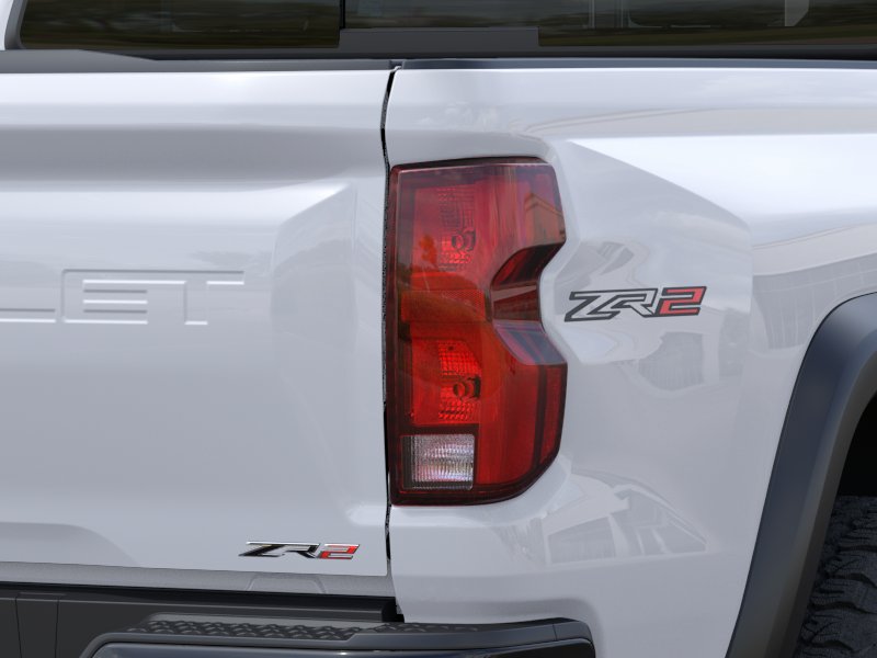 New 2026 Summit White Chevrolet ZR2 image 35