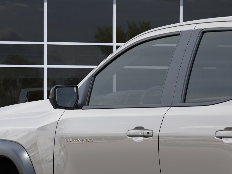 2026 Chevrolet Colorado ZR2 - Photo 12