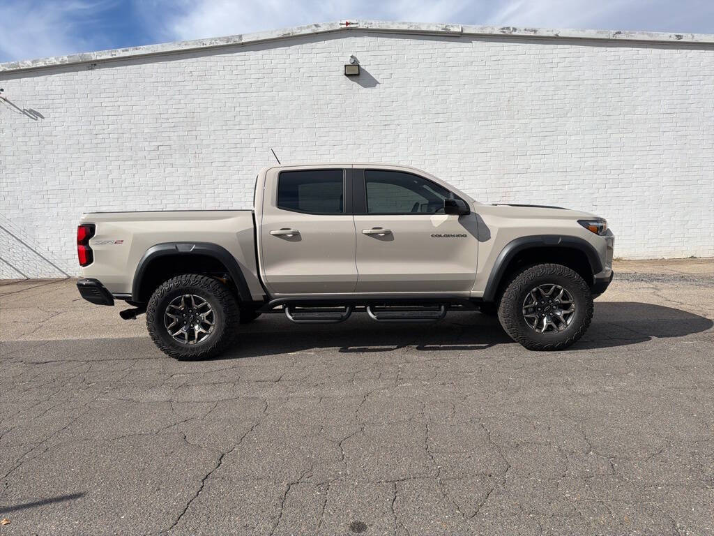 2026 Chevrolet Colorado ZR2's photo