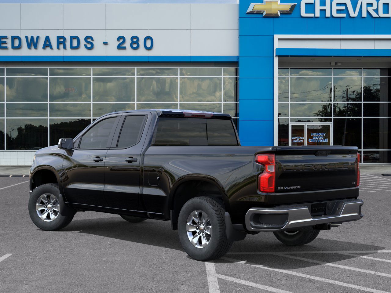 2026 Chevrolet Silverado 1500 LT photo 2