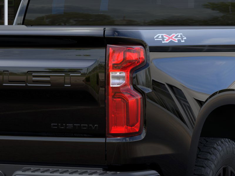 2025 Chevrolet Silverado 1500 Custom photo 11