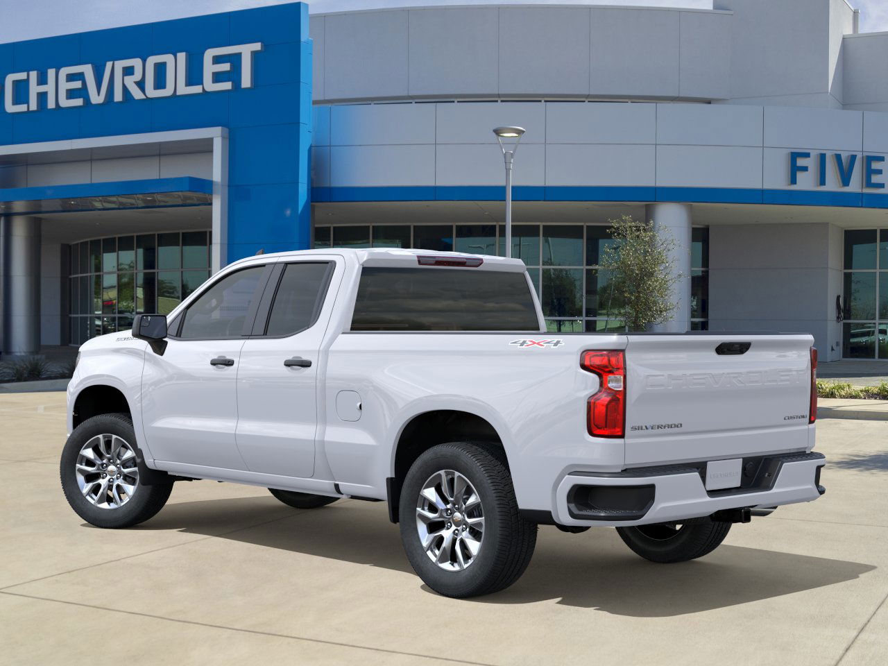 2025 Chevrolet Silverado 1500 Custom photo 3