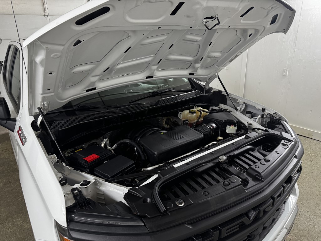 Used 2024 Summit White Chevrolet WT image 63