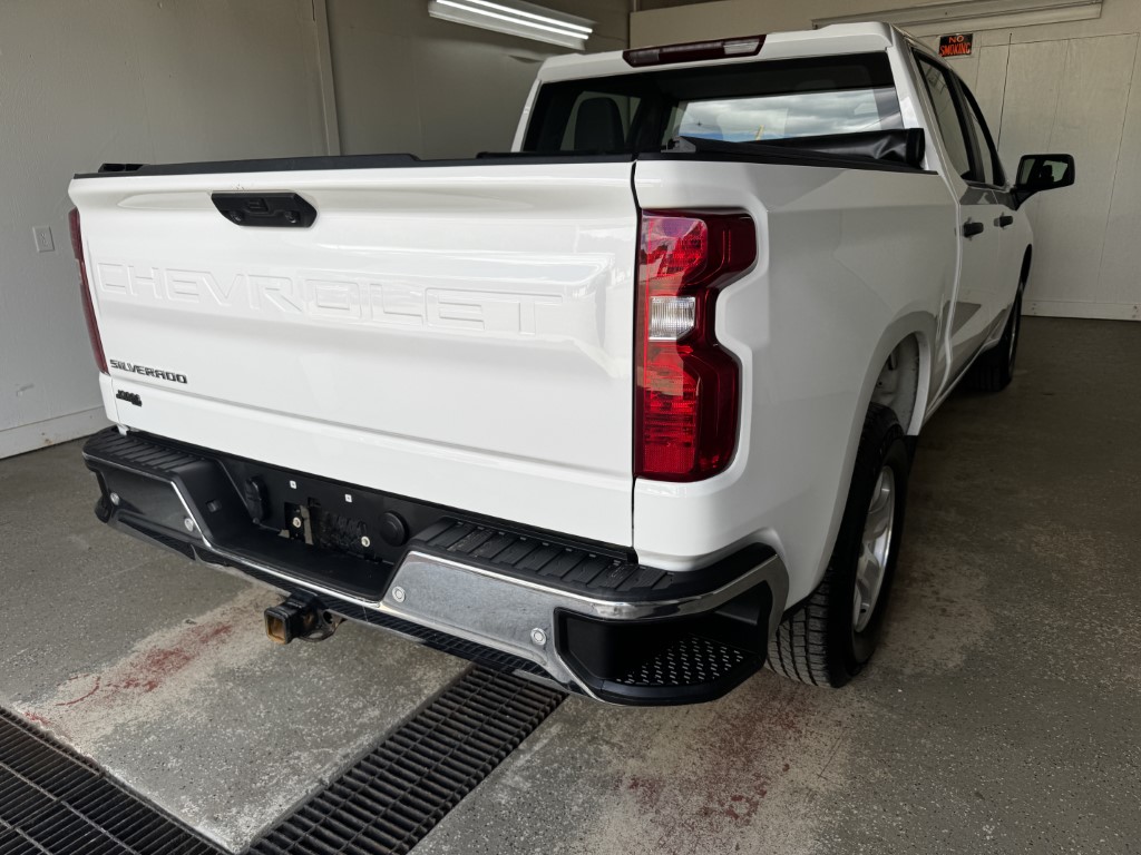 Used 2024 Summit White Chevrolet WT image 9