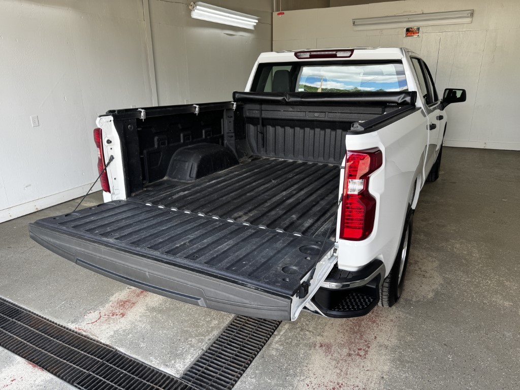 Used 2024 Summit White Chevrolet WT image 10