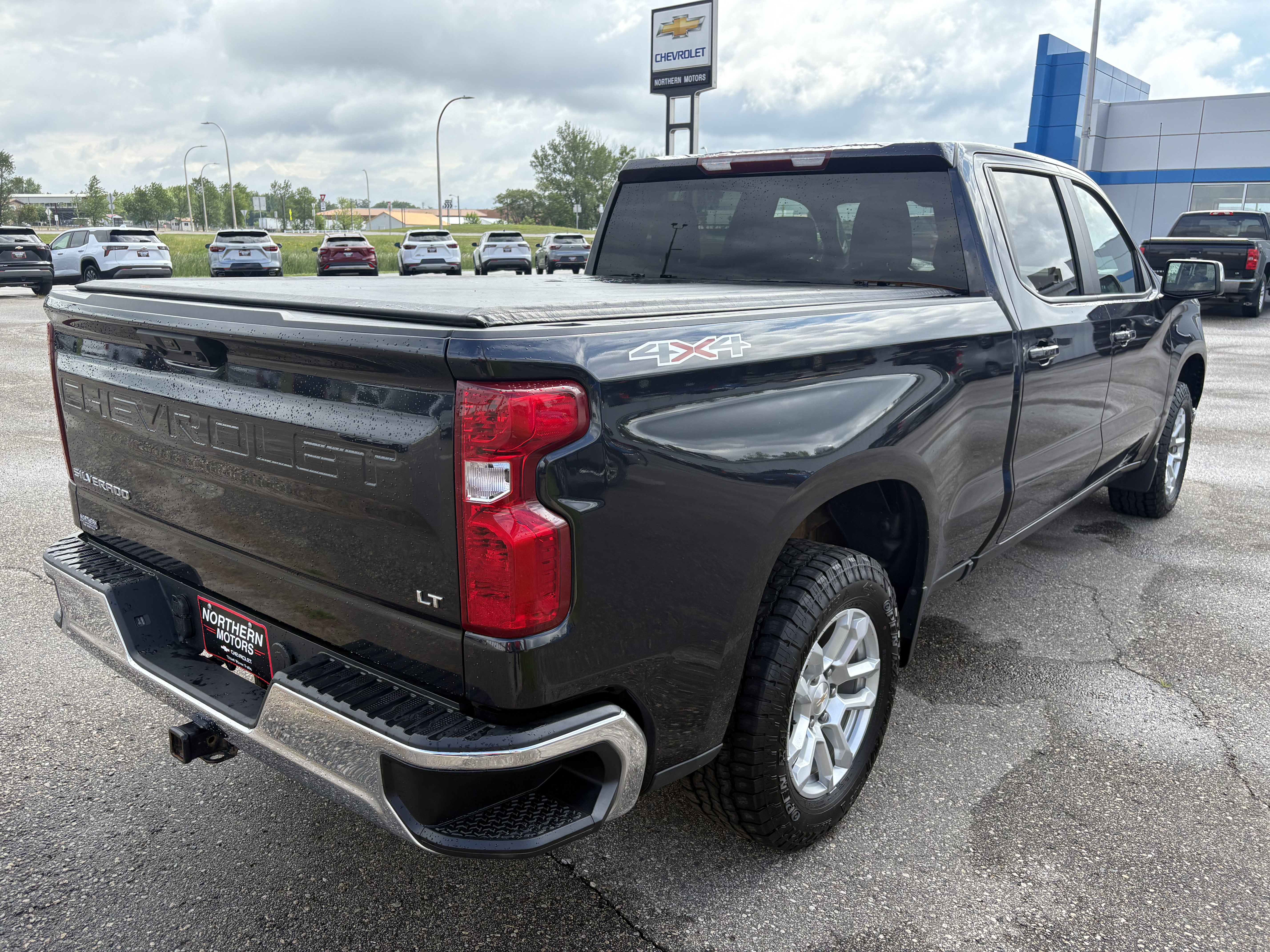 Used 2023 Chevrolet Silverado 1500 LT with VIN 1GCUDDED8PZ191147 for sale in Thief River Falls, Minnesota