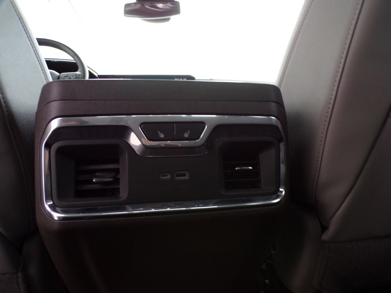 2024 Chevrolet Silverado 1500 LTZ - Photo 12